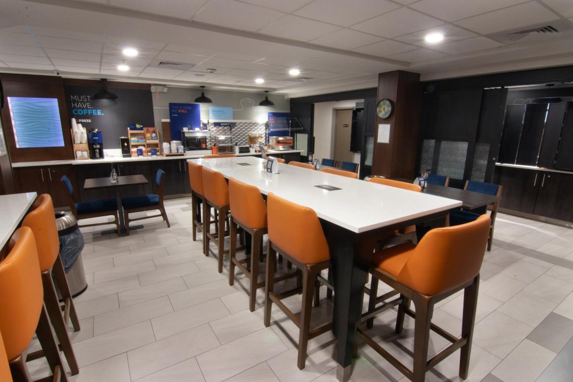 Express&suites Lauderdale Airport West, An Ihg Hotel