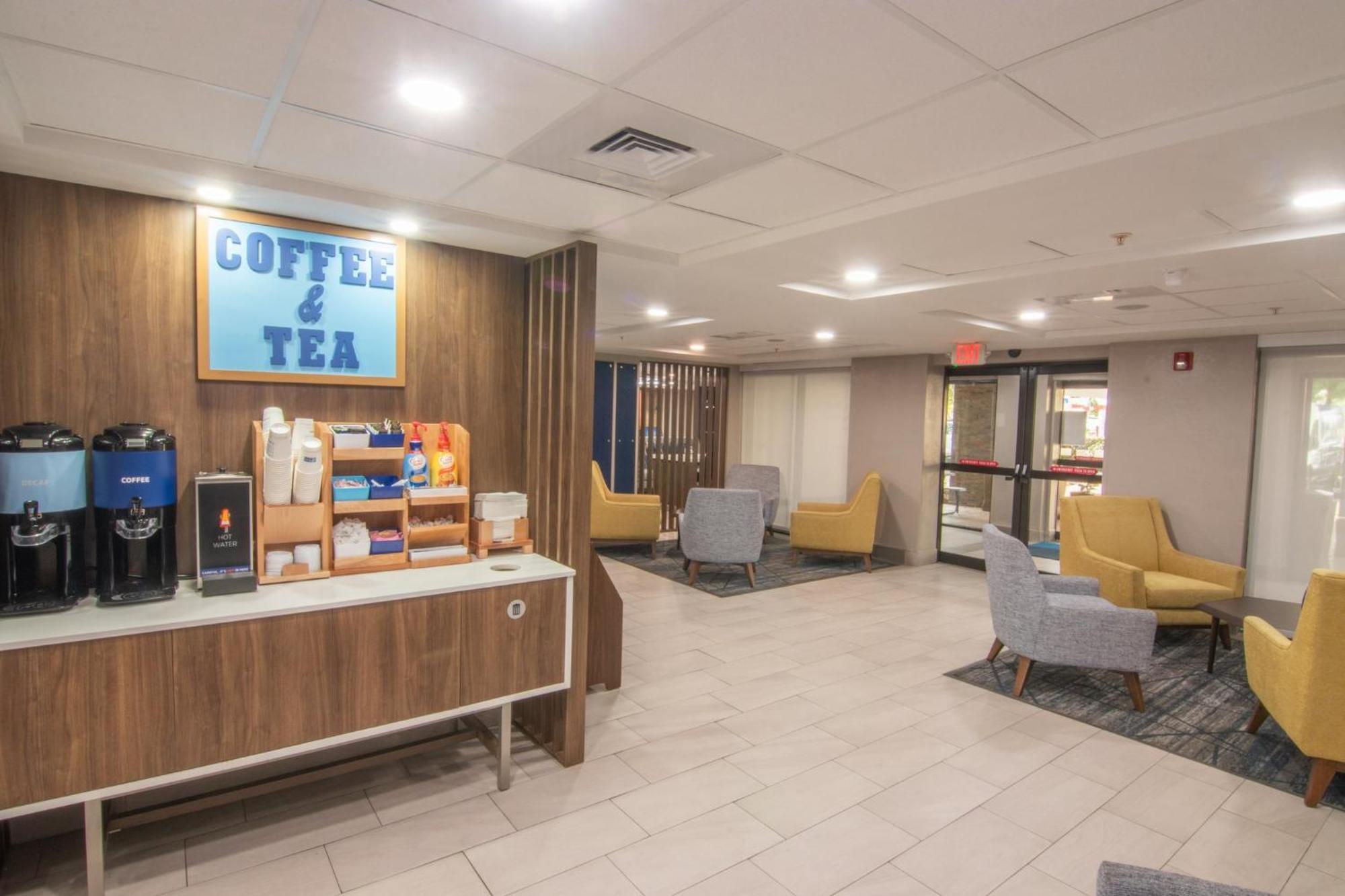Express&suites Lauderdale Airport West, An Ihg Hotel 3*